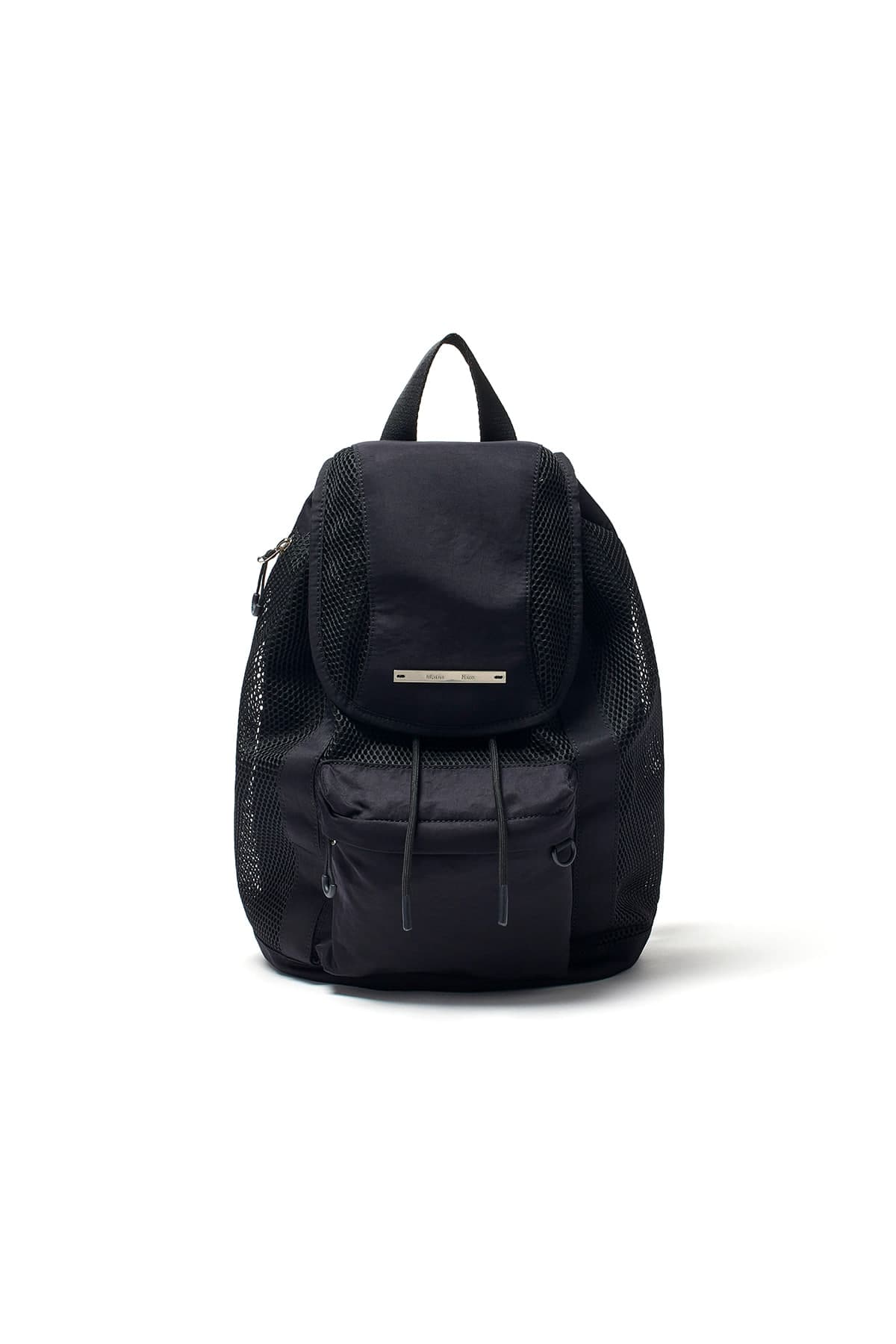 ONE POCKET MESH BACK PACK IN BLACK