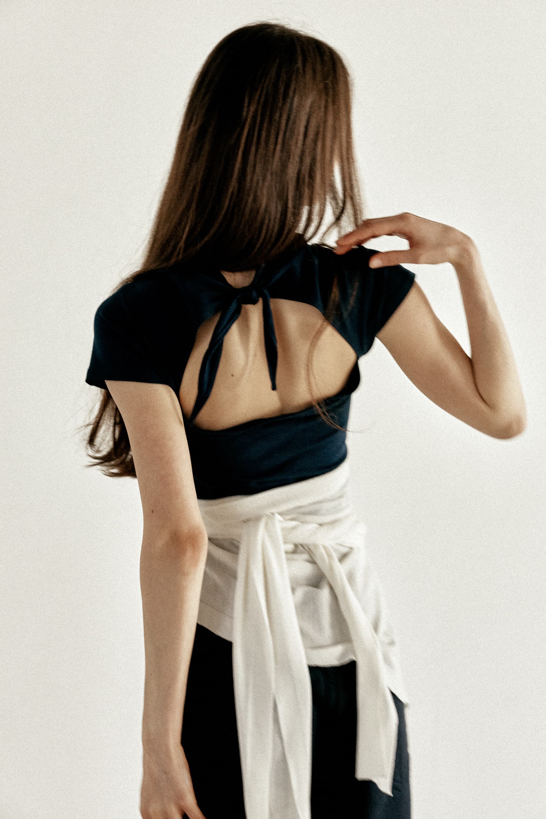 BACK STRAP HALF TOP [NAVY]