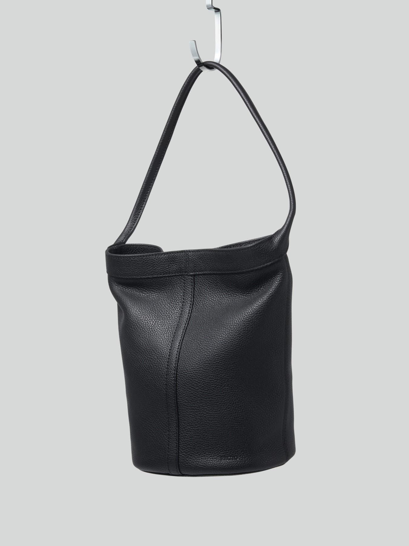 21 LEATHER BUCKET BAG SMALL (BLACK)