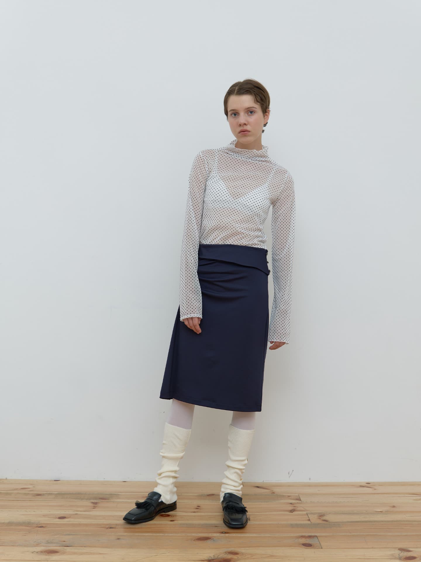 DOT MESH TURTLE NECK TOP_WHITE