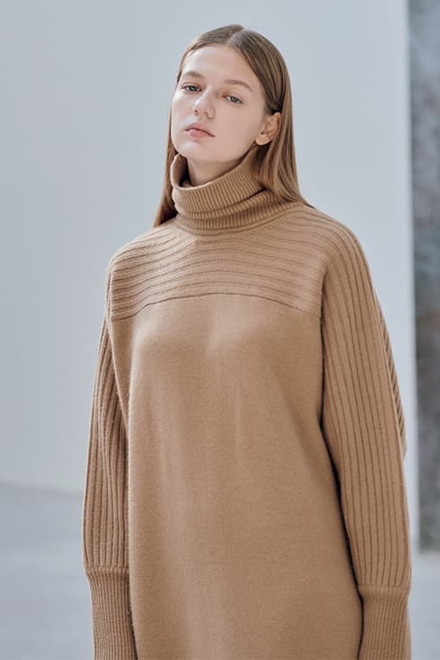 21WN roomy turtleneck ops [CA]