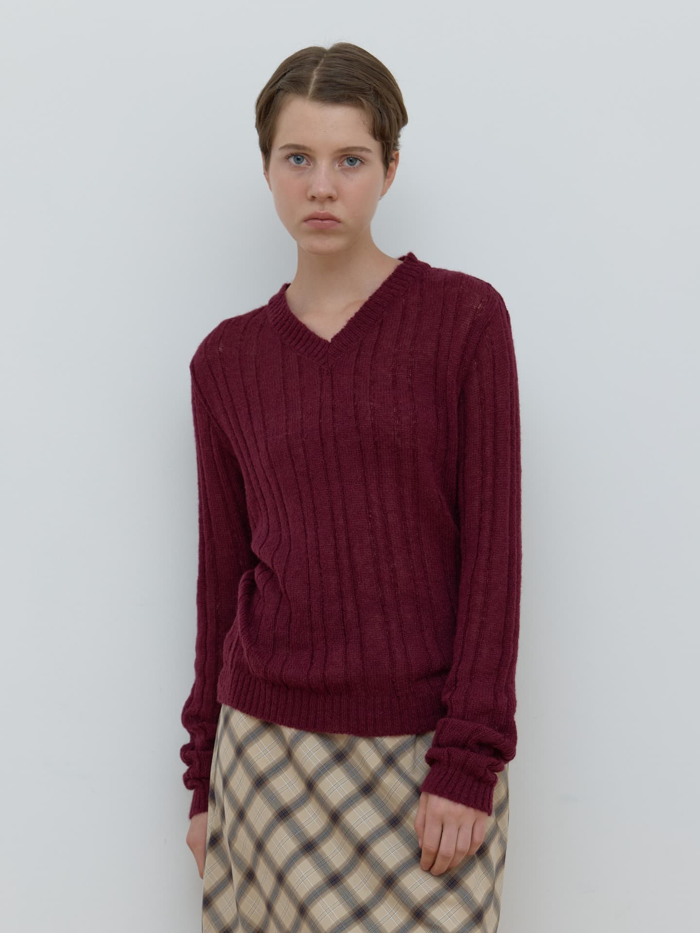 SHEER V-NECK KNIT_WINE