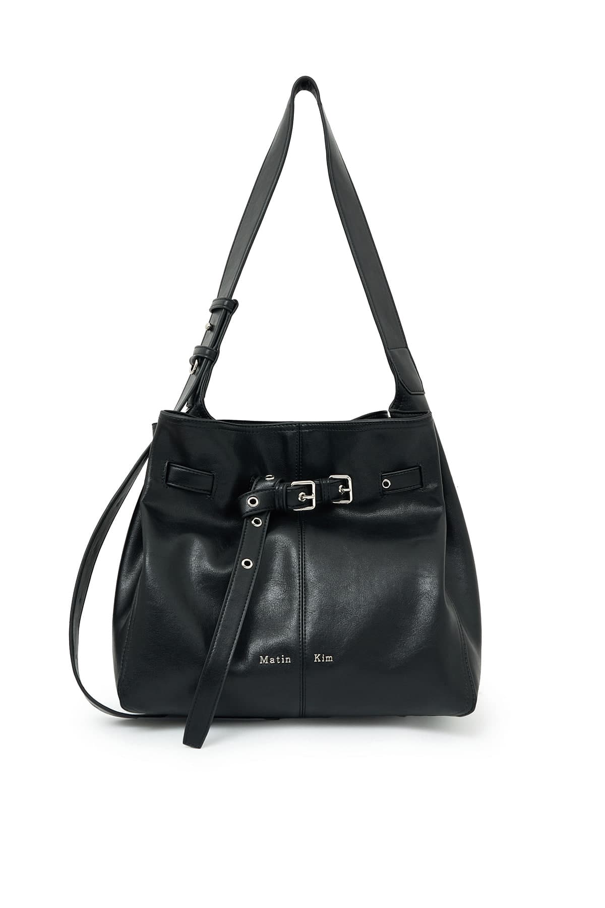 BELTED VOLUNN MID BUCKET BAG IN BLACK