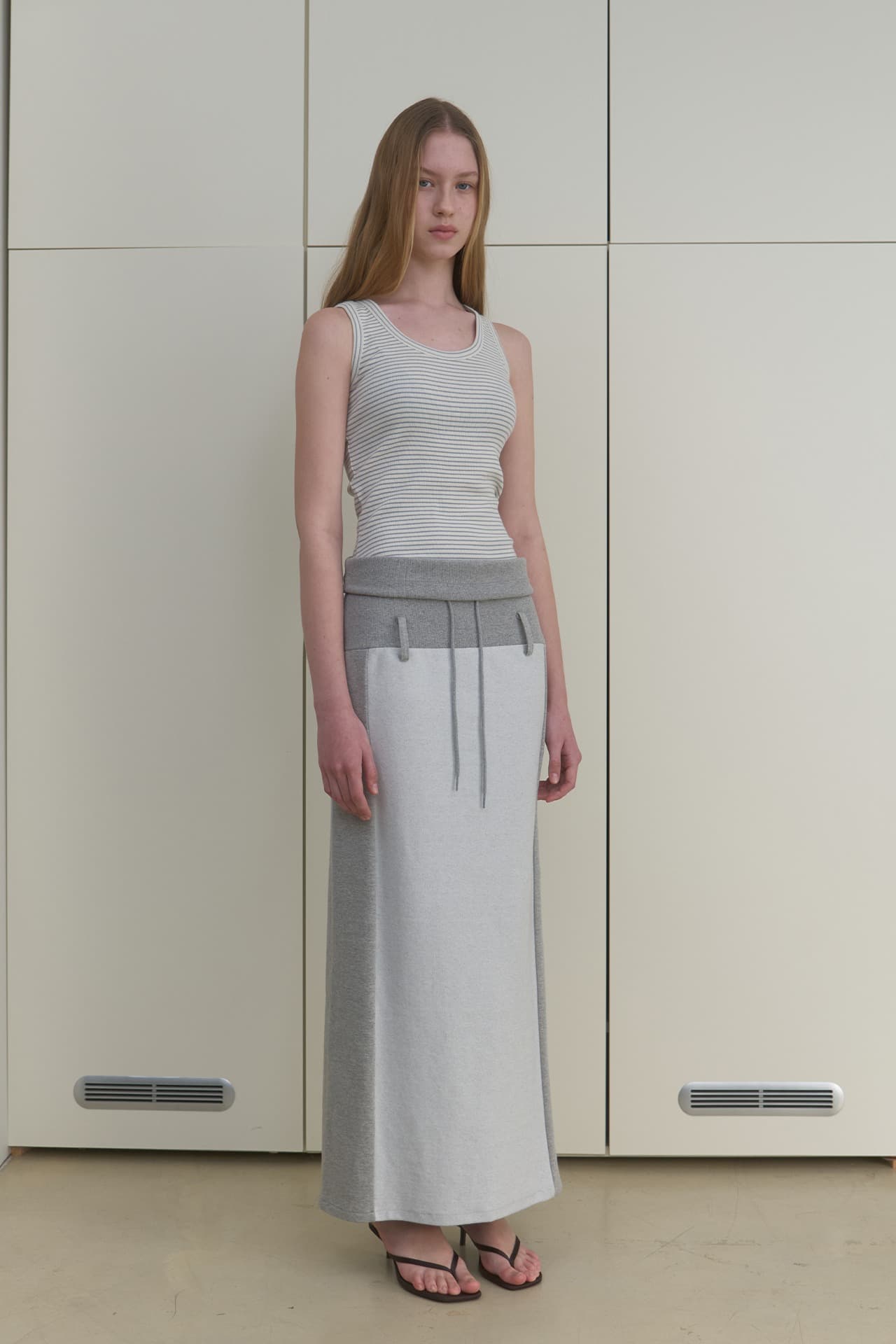 DUAL-WAY DETAIL SKIRT_MELANGE