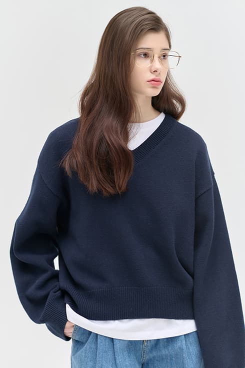 25SN relax-fit v-neck pullover [NA]
