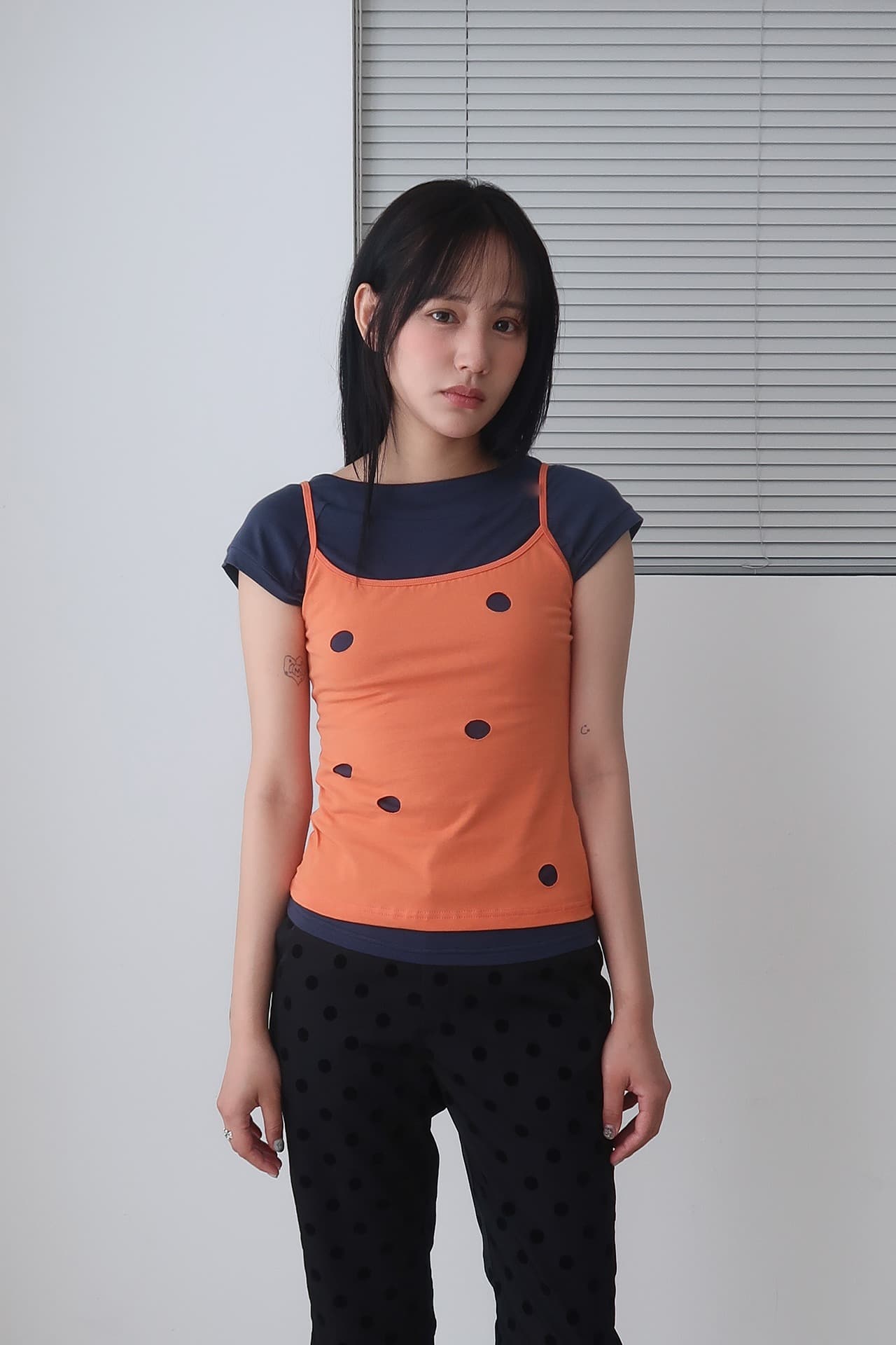 HOLE DETAIL SLEEVELESS_ORANGE