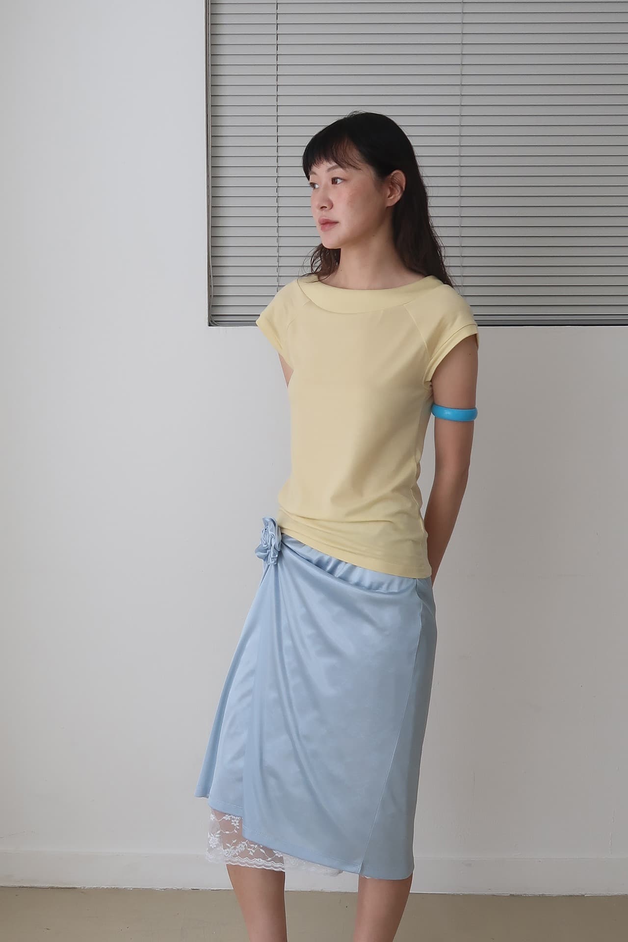 BOAT NECK CAP SLEEVE T-SHIRT_YELLOW