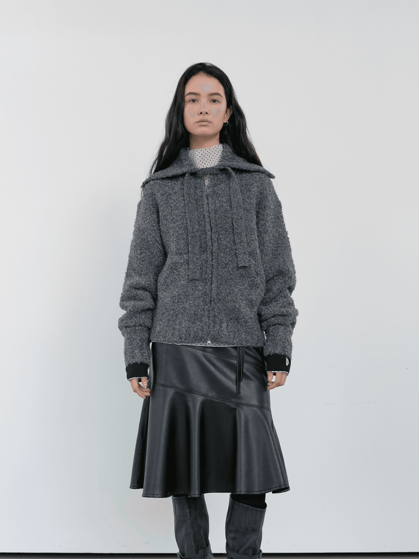 TIE SET COZY BOUCLE KNIT ZIP-UP_CHARCOAL BLUE