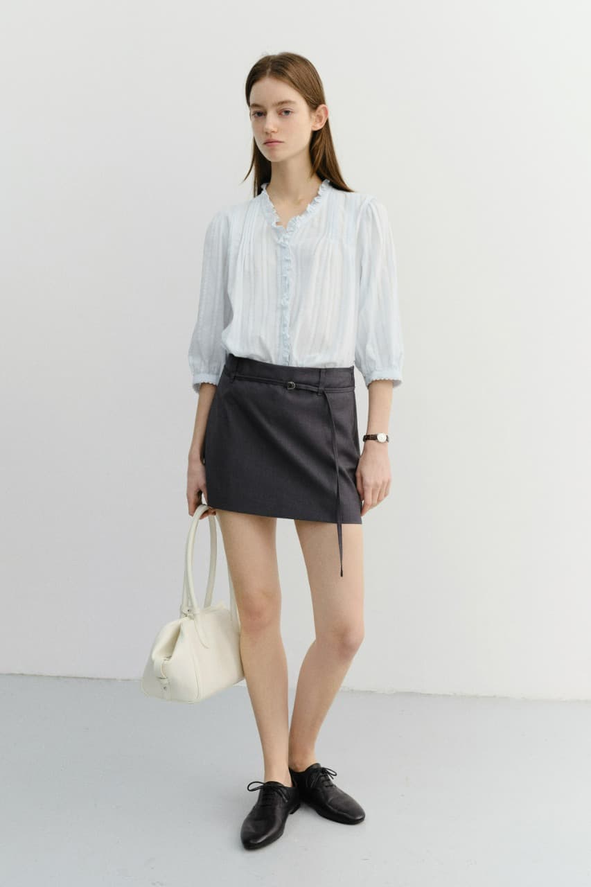 JANE FRILL BLOUSE SOFT BLUE_UDBL6B222B1