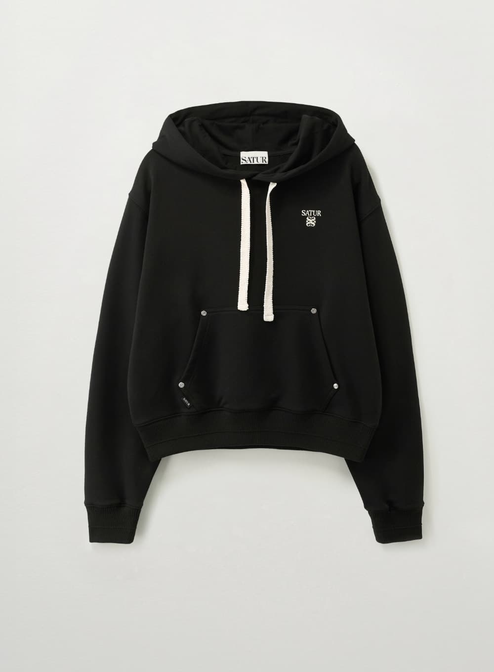 (W) Loren Small Logo Rivet Hoodie - Black
