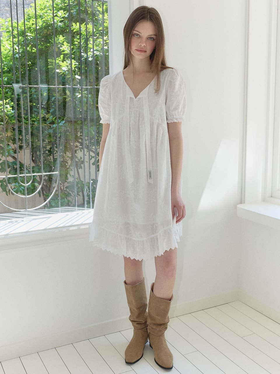 FLORAL TIE ONE-PIECE (WHITE)