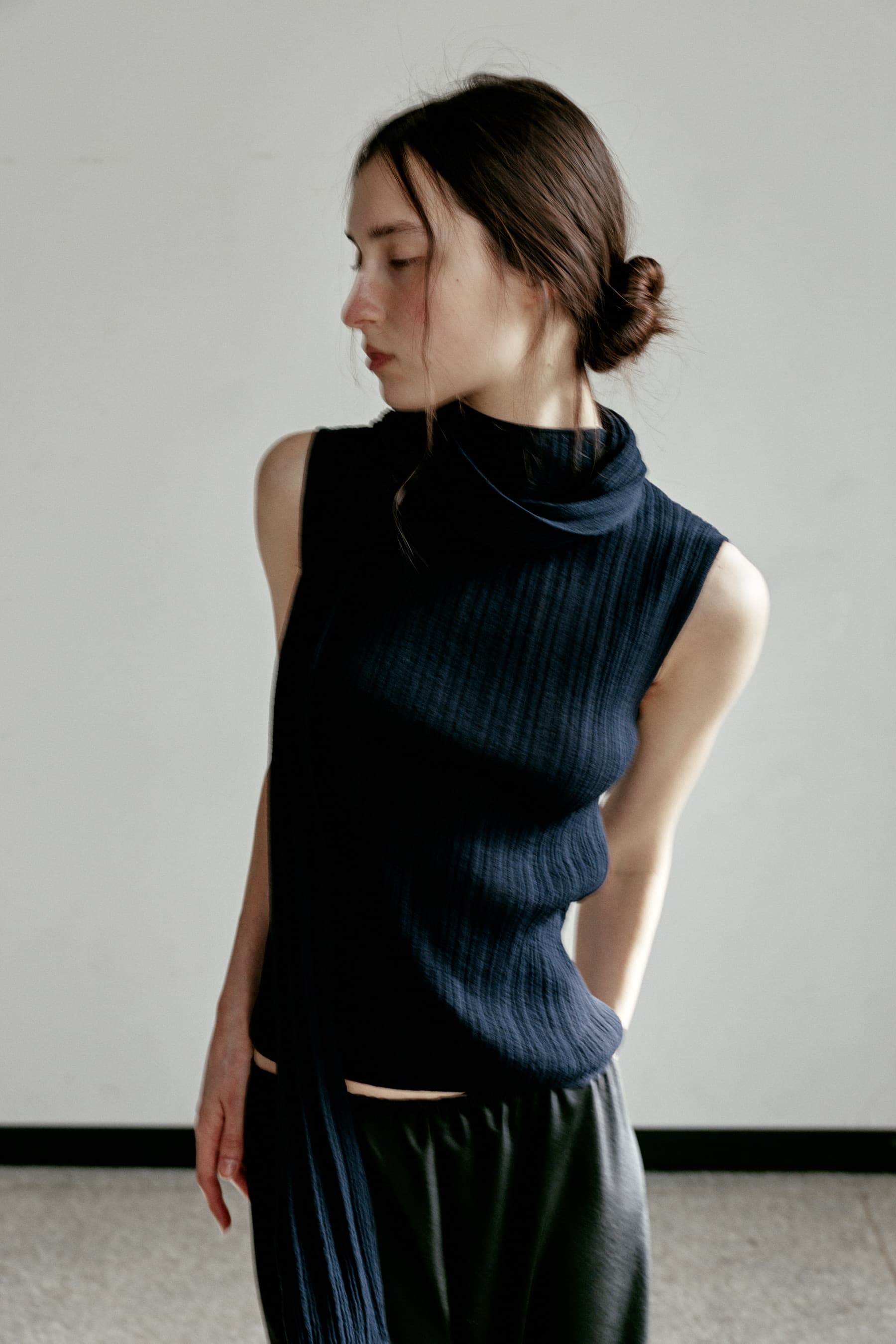 WRINKLE KNIT TOP [NAVY]