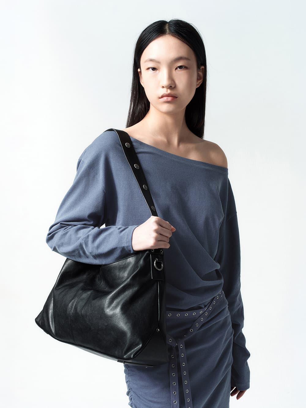 스터드 스트랩 백 BLACK