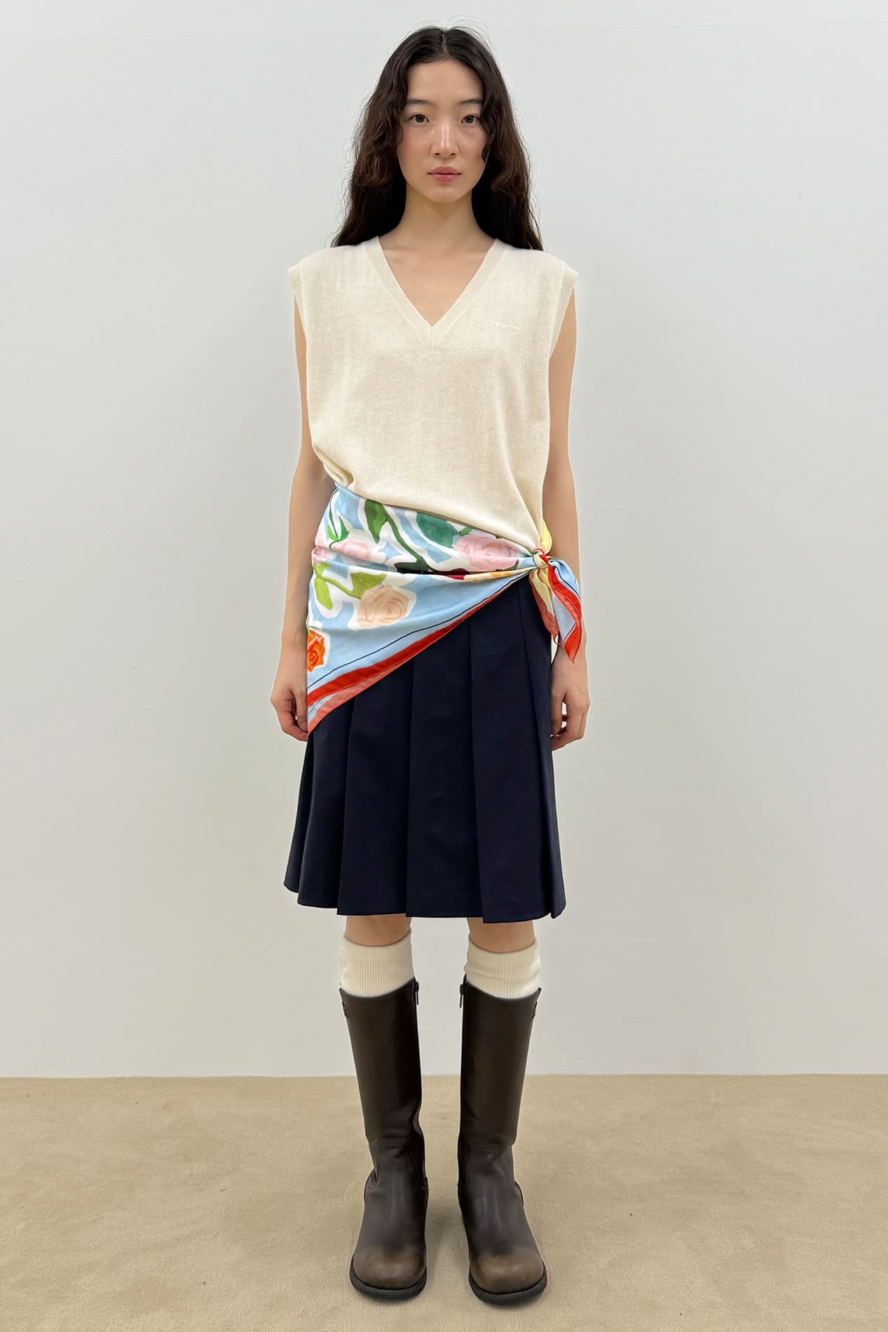 Sinoon Plain Knit Vest (Ivory)