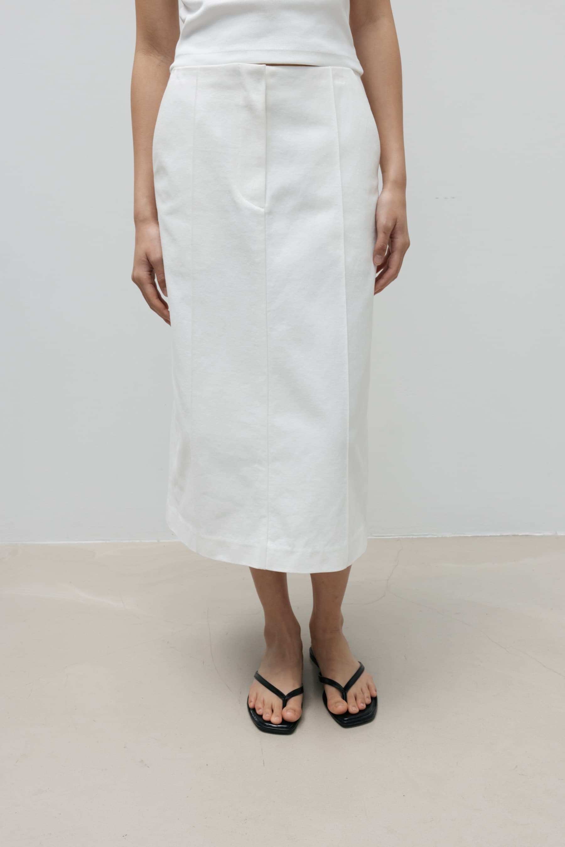 Line Detail Midi Skirt (White)