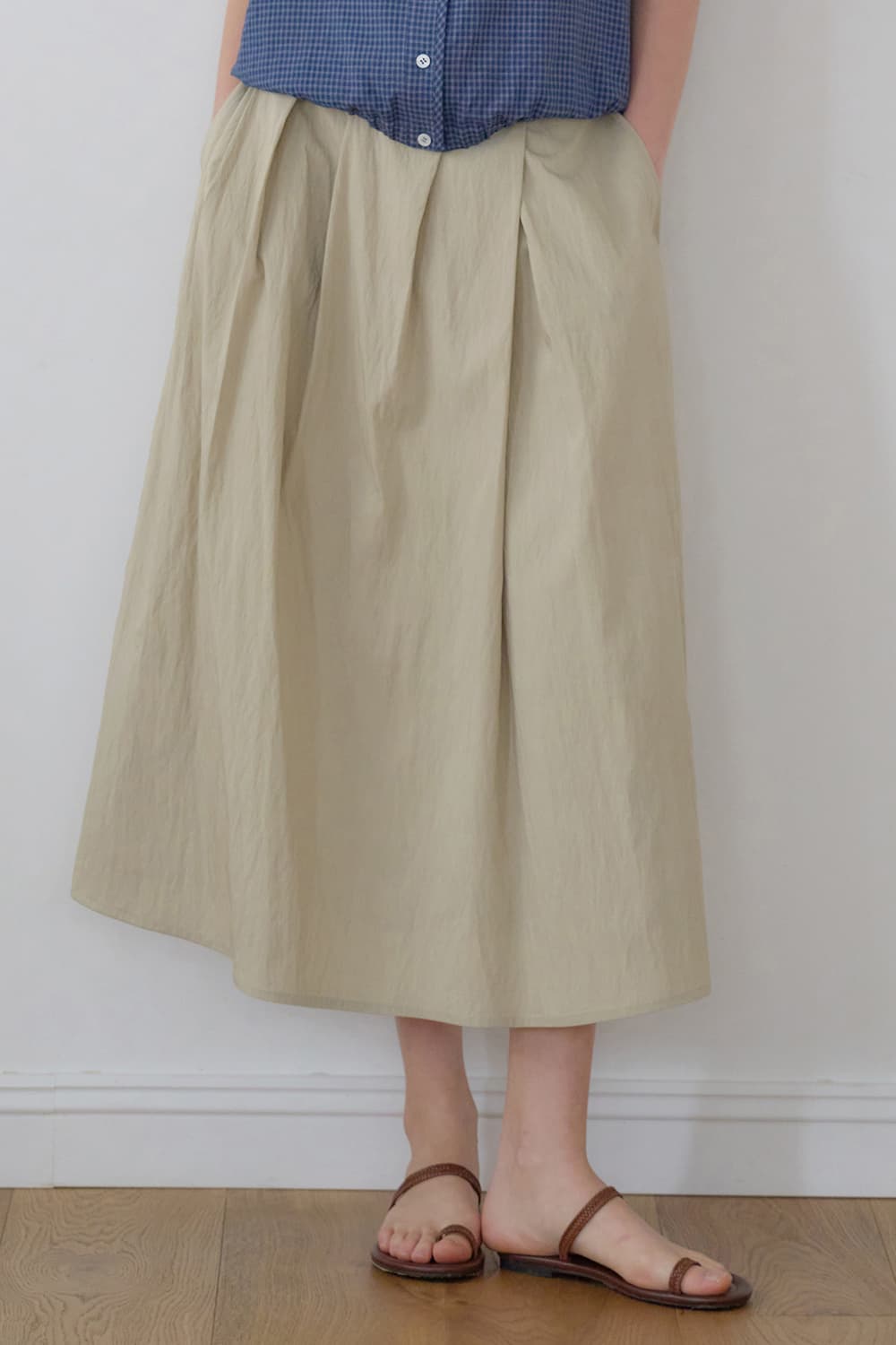 Natural fluid flared skirt Beige [N6MSK01]