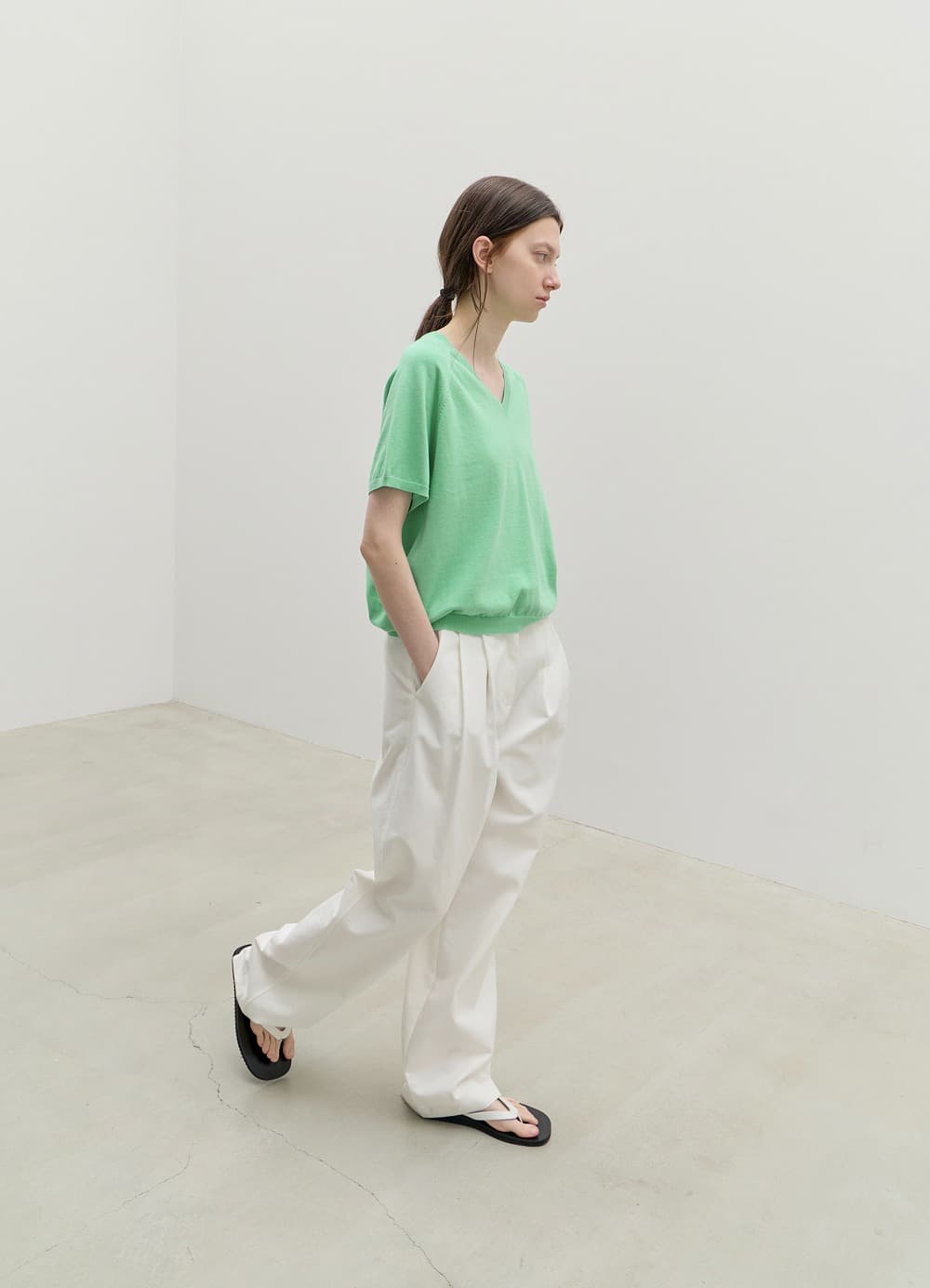 Fresh Cotton V-Neck Knit - Apple Green