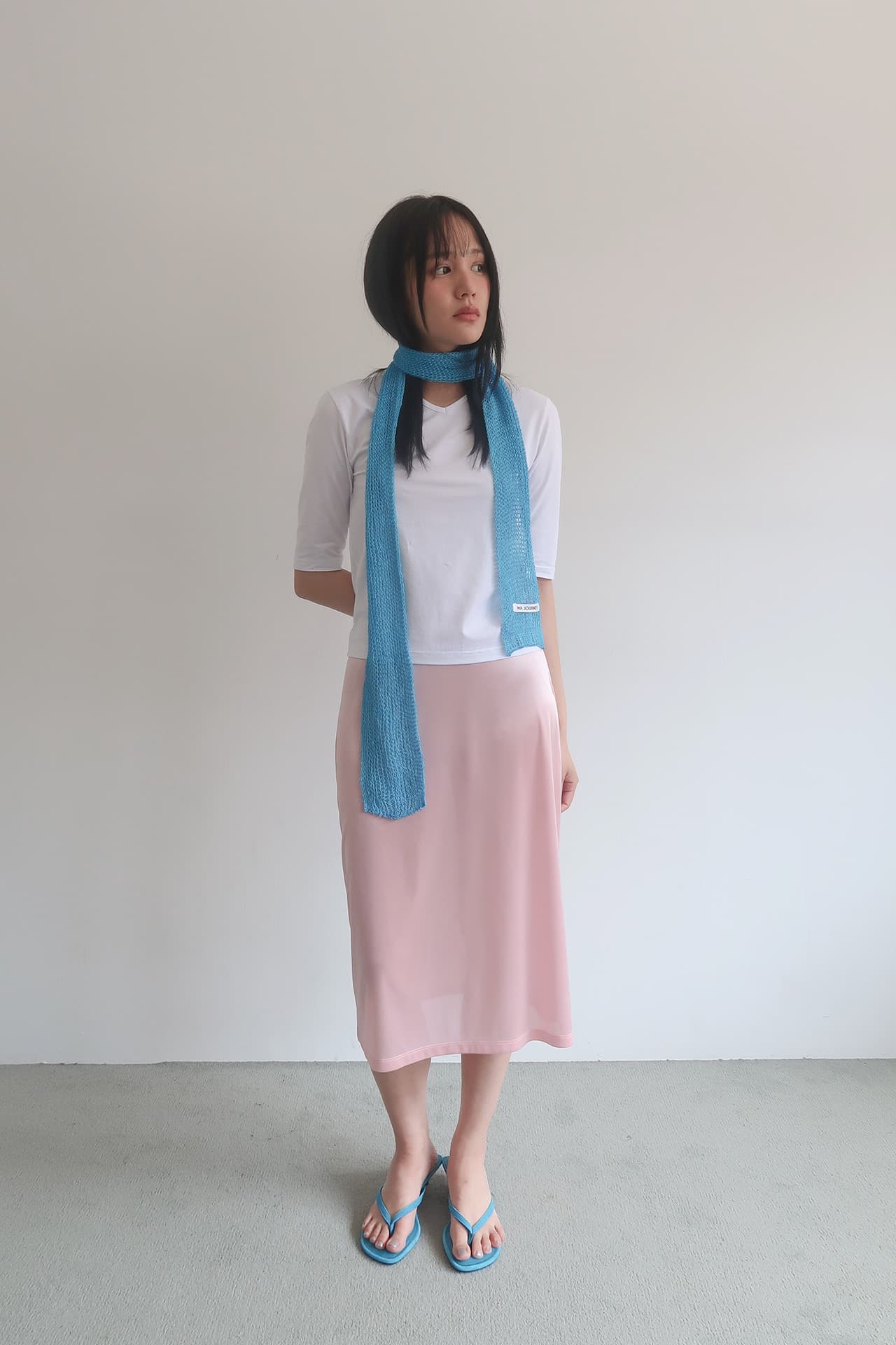 V-NECK MID SLEEVE T-SHIRT_WHITE
