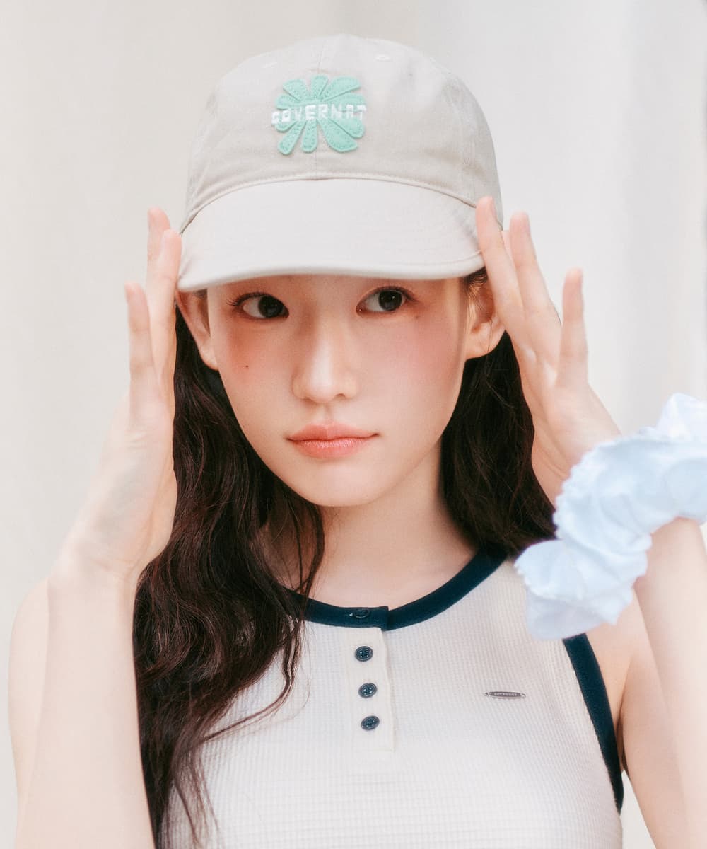 우먼 플라워 로우 캡 아이보리