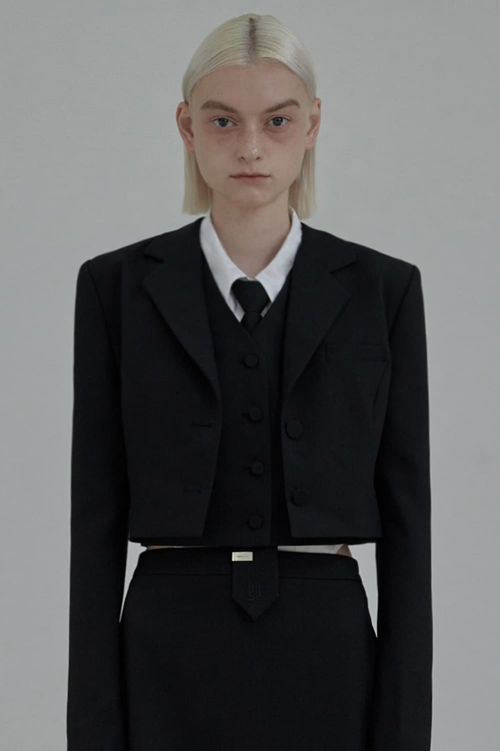 Hugh Cropped Suit Jacket - Black