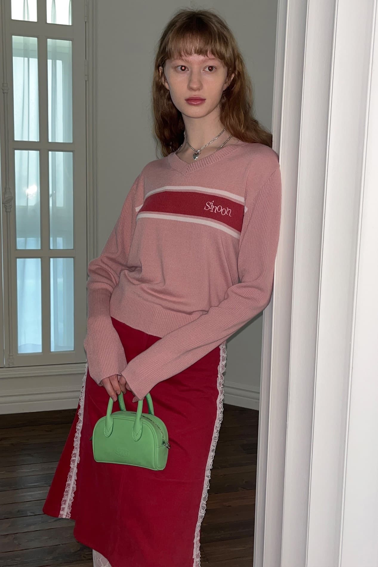 Classic Logo V-Neck Knit (Soft Pink)