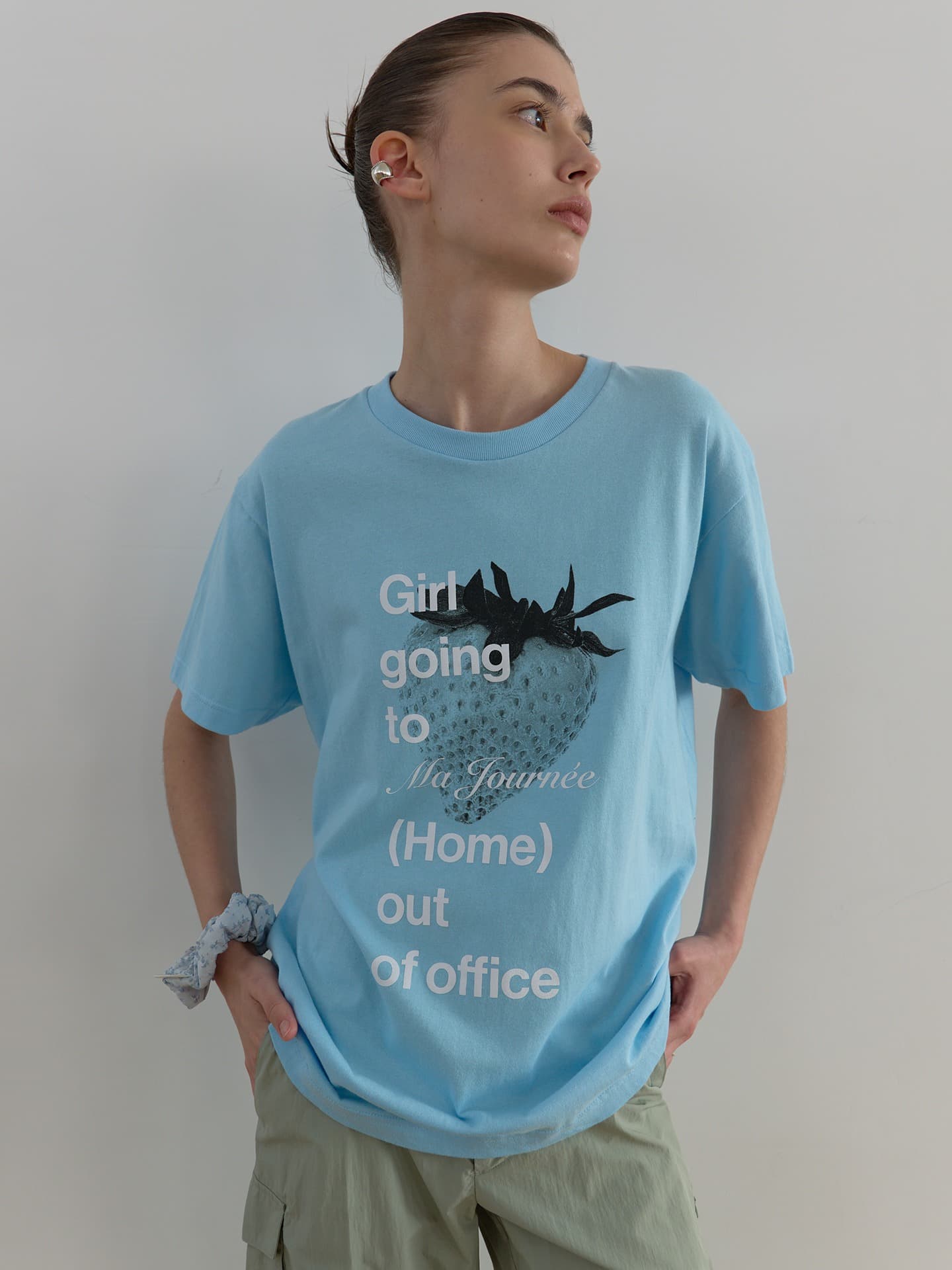 M STRAWBERRY SHORT SLEEVE T-SHIRT_SKY