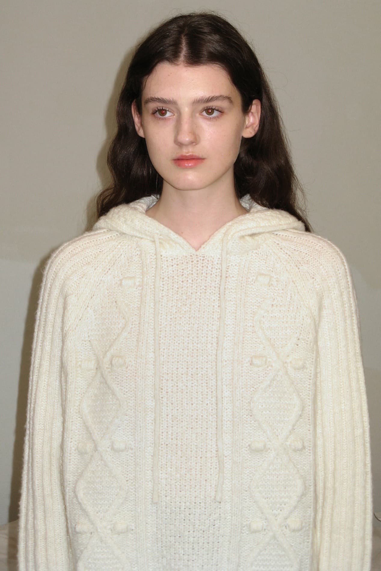 Cable Knit Hood (Ivory)