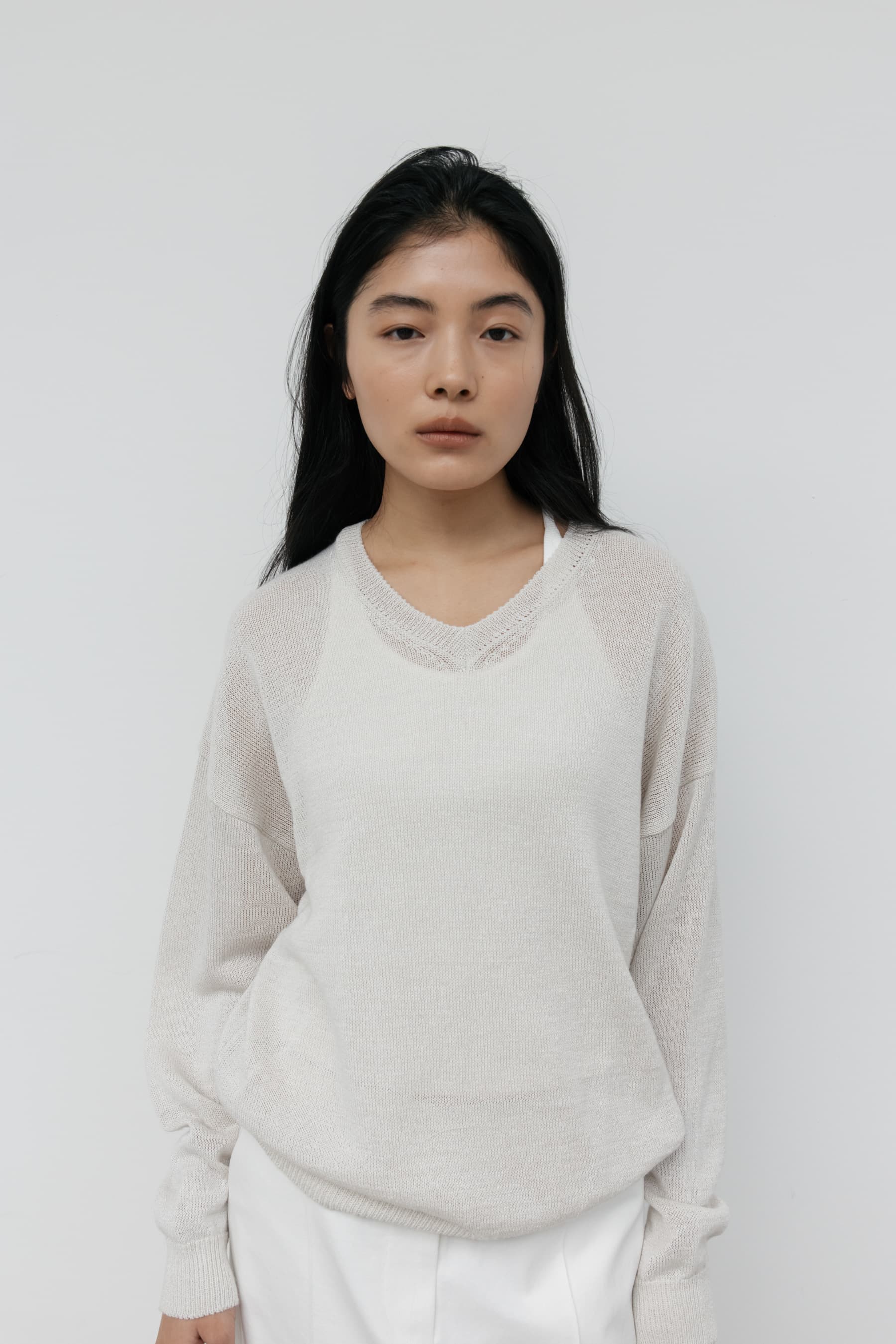 Paper V-Neck Knit (Ivory)