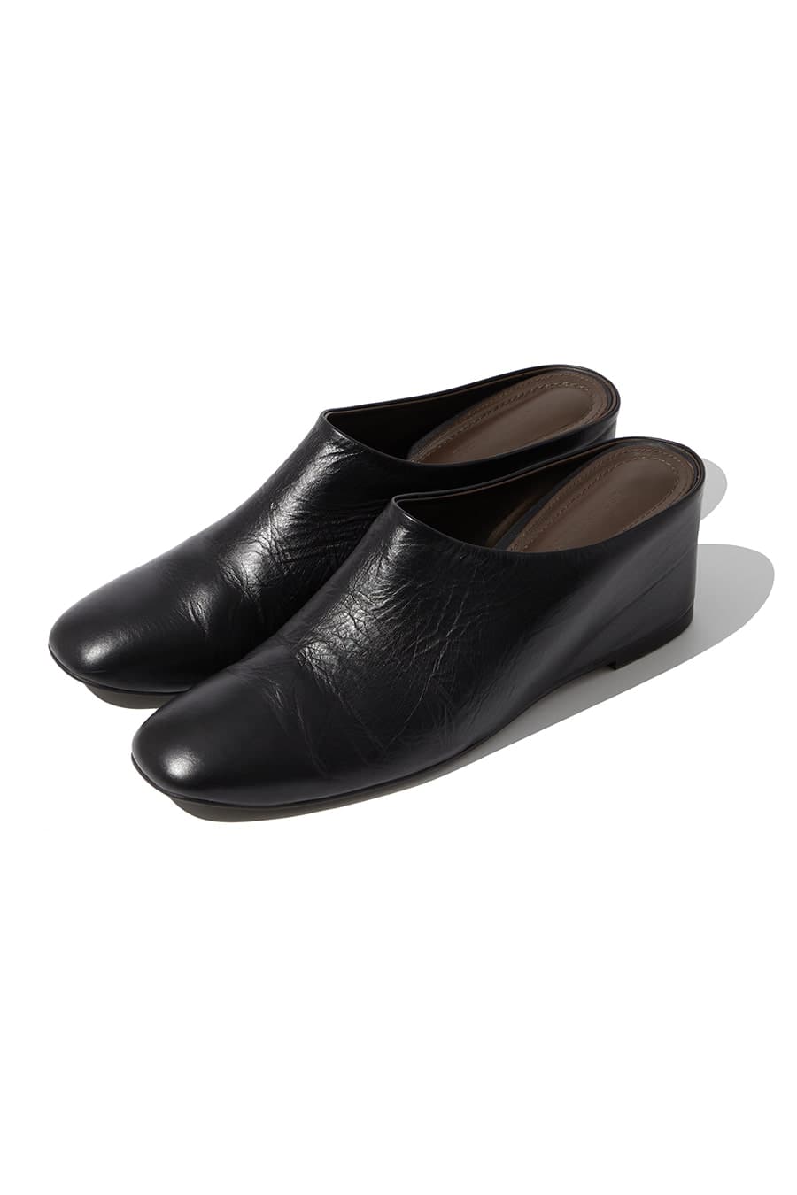 MINIMAL WEDGE MULES [BLACK]