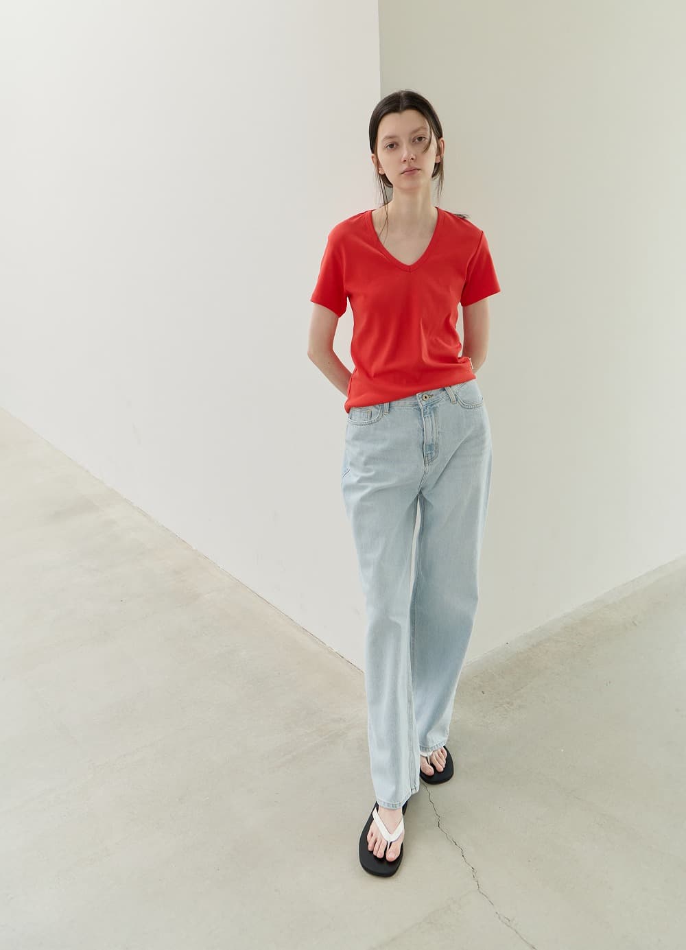 All-day Cotton V-neck T-shirt - Tomato Red