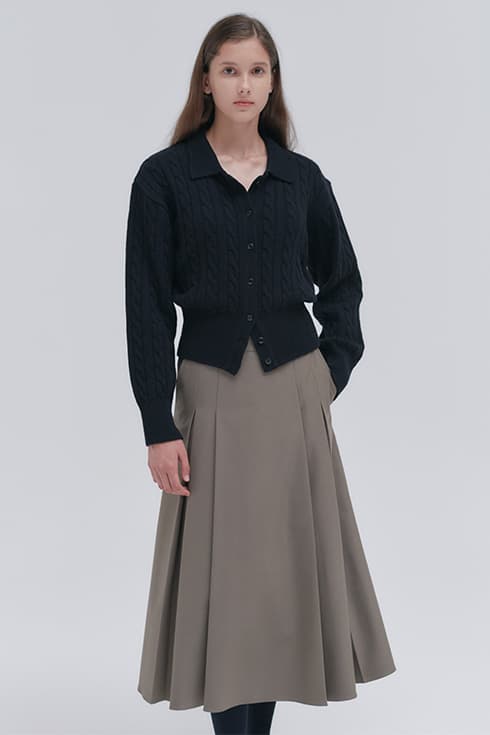23FN cable crop cardigan [BK]