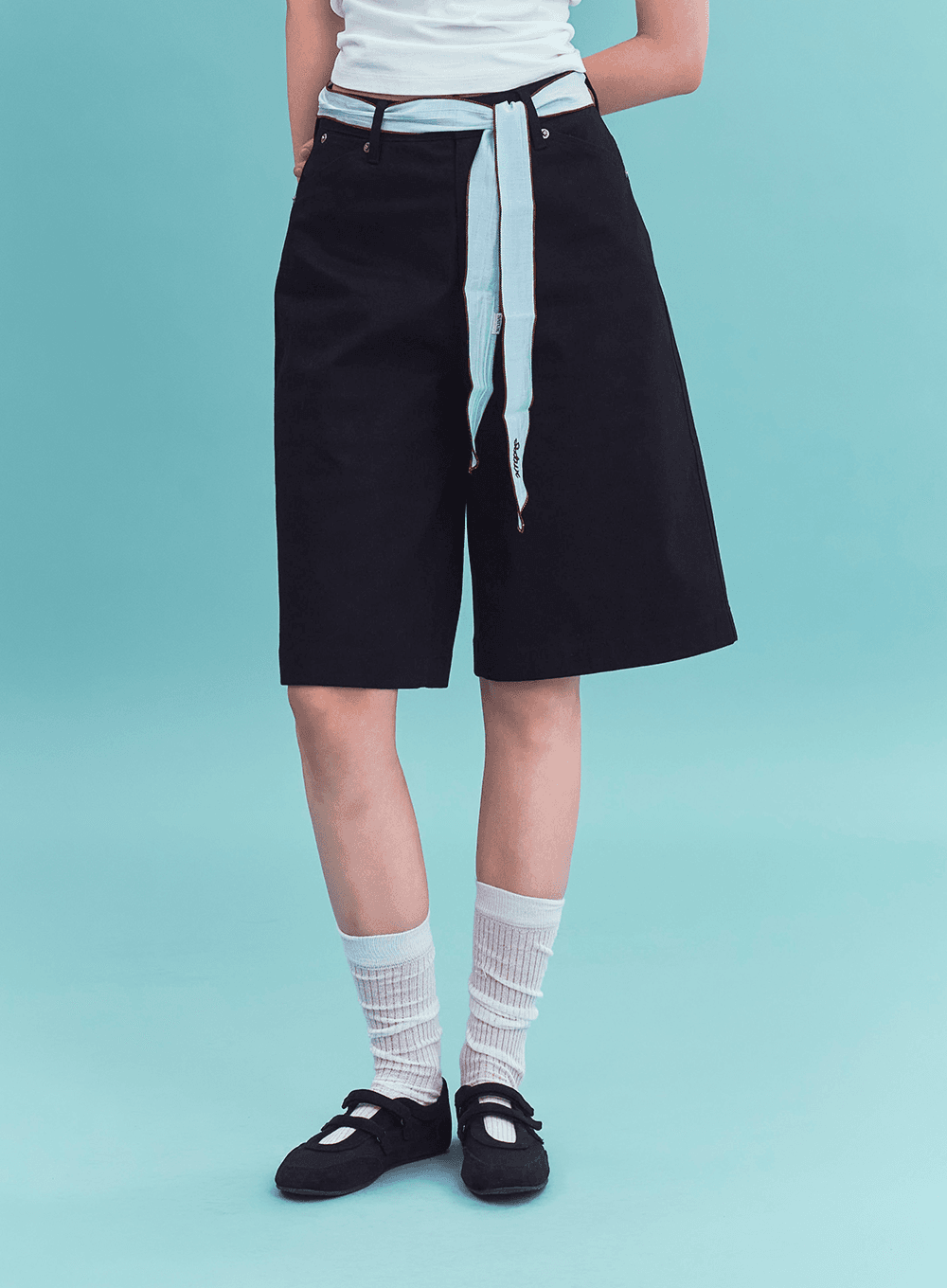(W) Stitch Cotton Bermuda Pants - Black
