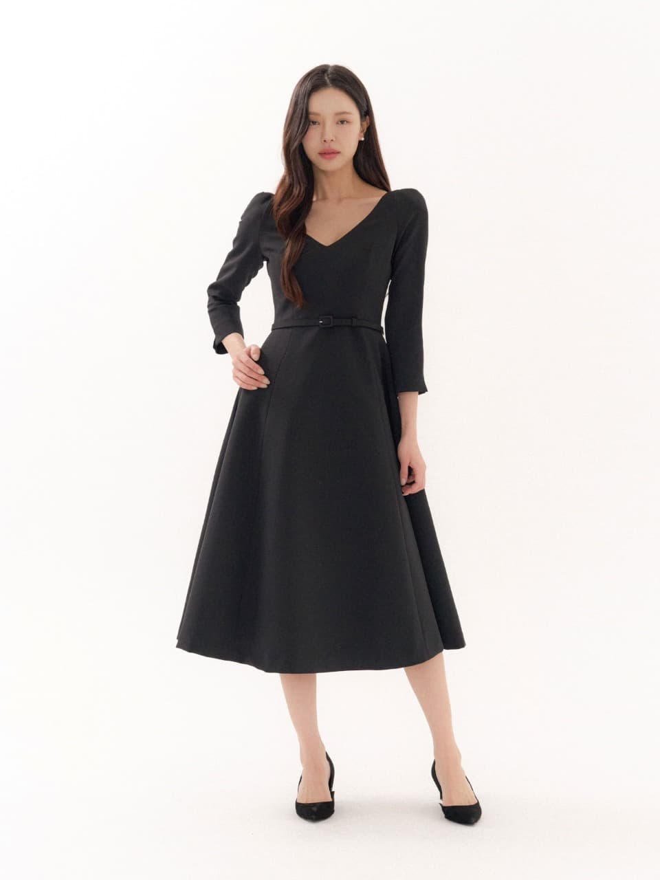 Deep V-neck Flare Dress/ Black