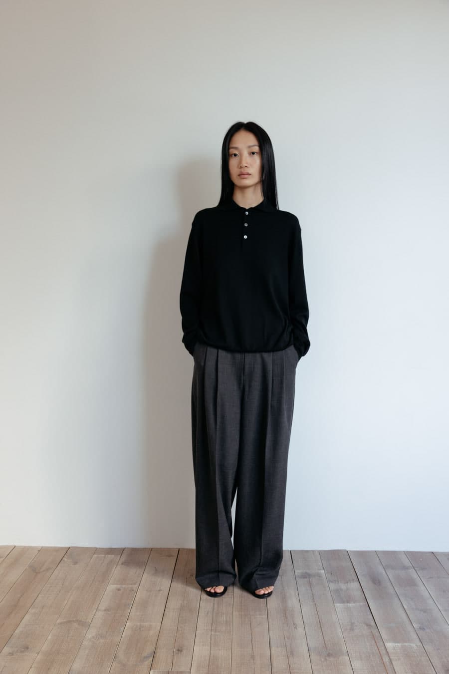 Wide Two-Tuck Slacks (Charcoal)