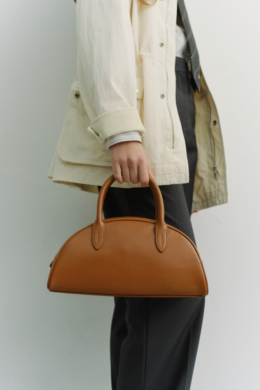 CLASSIC BOWLING BAG TAN_UDBA6E203W2