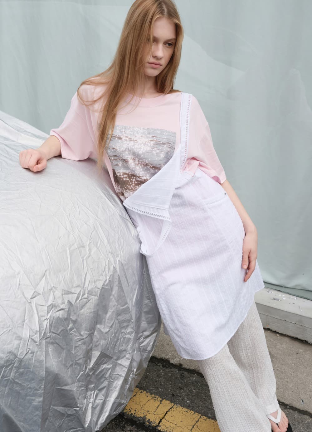 Moment Graphic T-shirt - Blush Pink