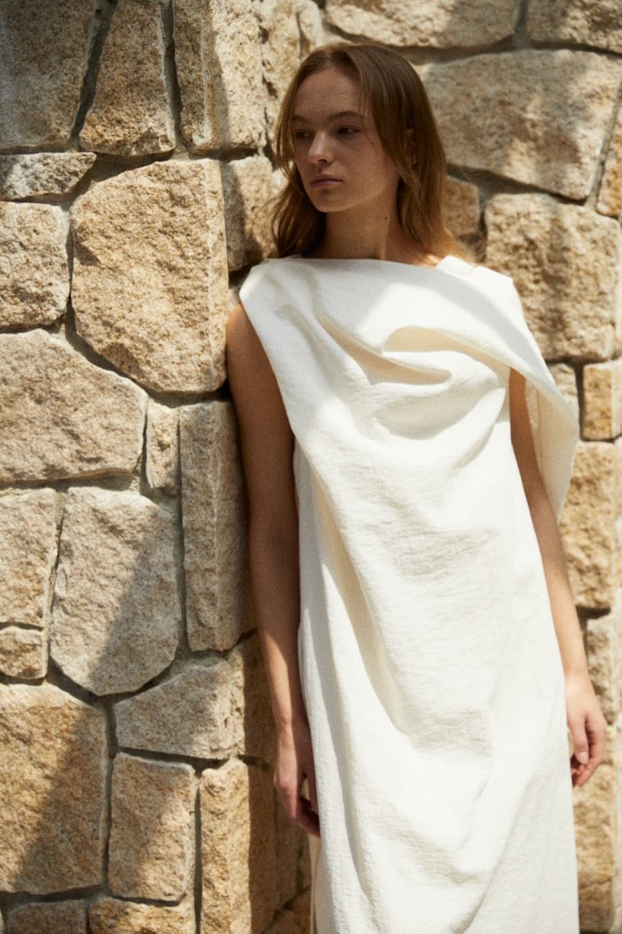 NECK STRAP DETAIL DRESS [CREAM]