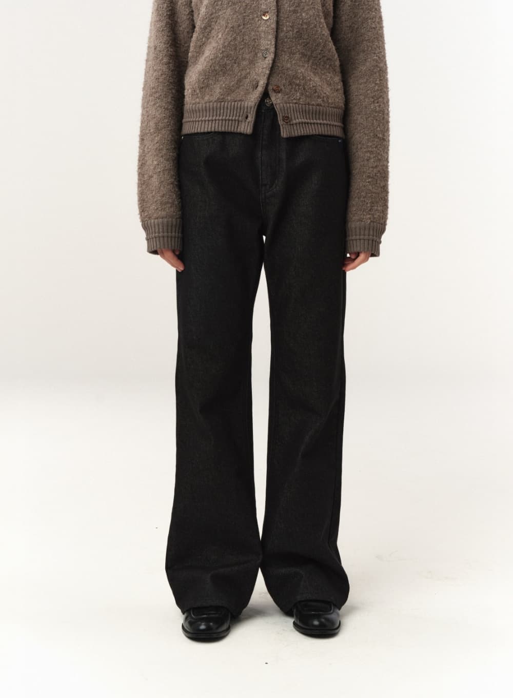 (W) Semi Loose Bootscut Denim Pants - Black