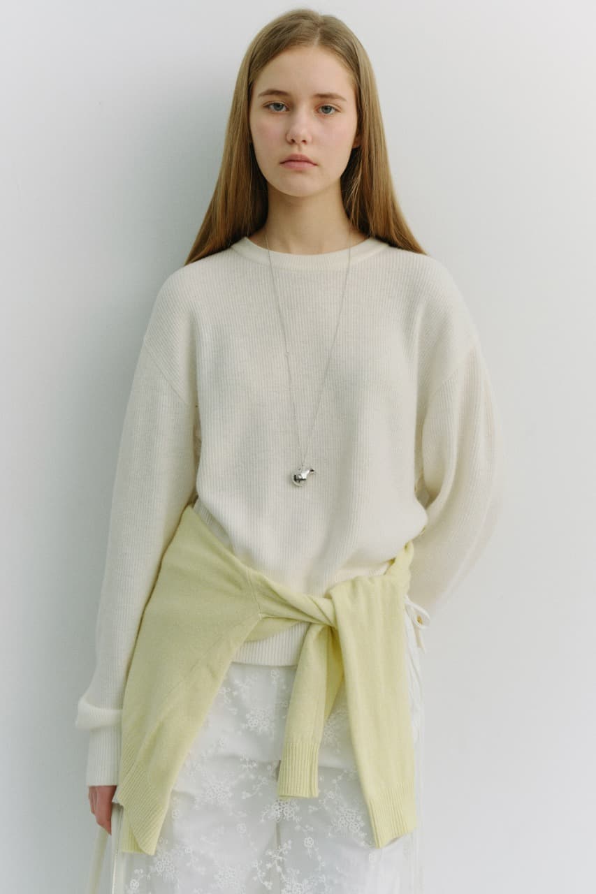 UNISEX BUTTONED CREWNECK SWEATER IVORY_UDSW6A107I1