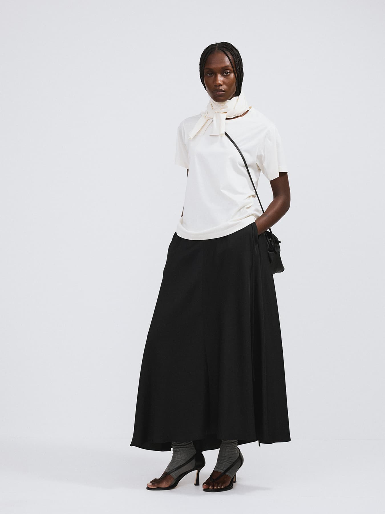 FLUID LONG SKIRT (BLACK)