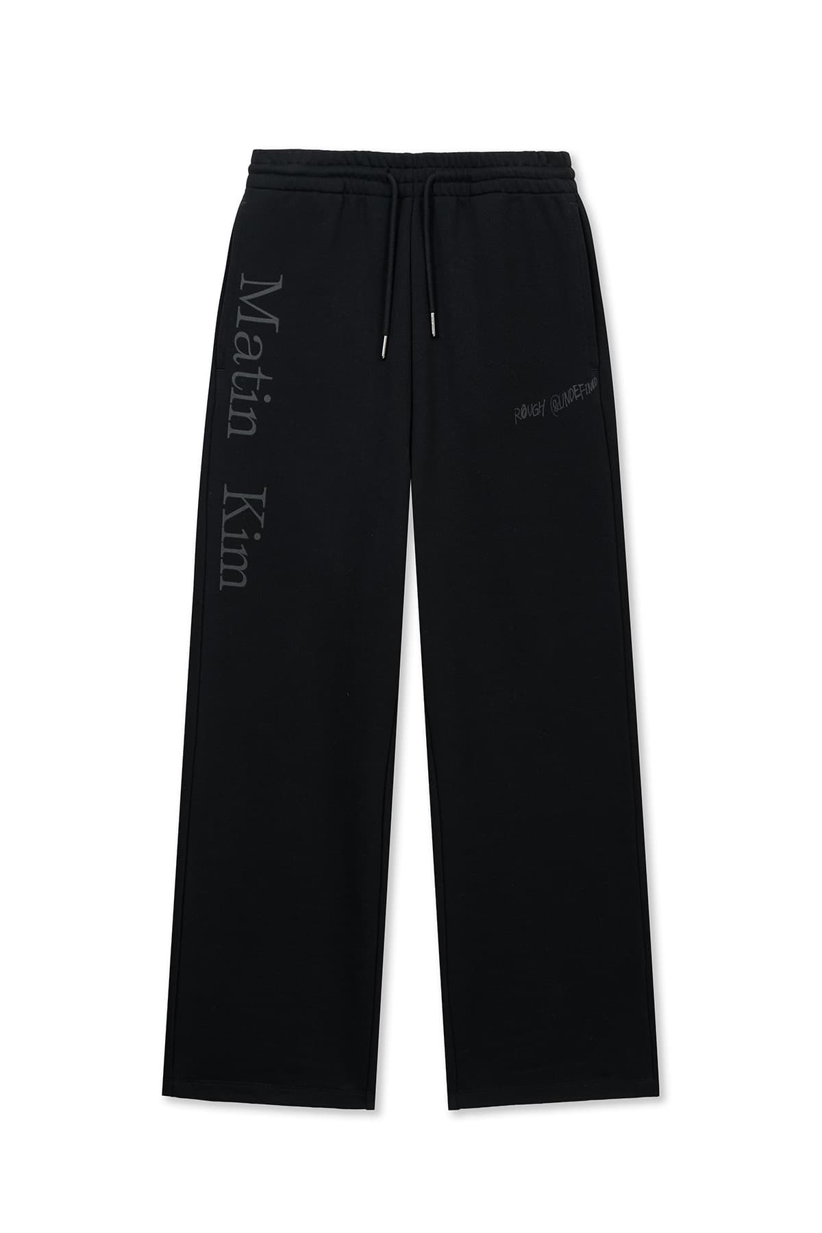 ESSENTIAL LOGO SWEATPANTS IN BLACK