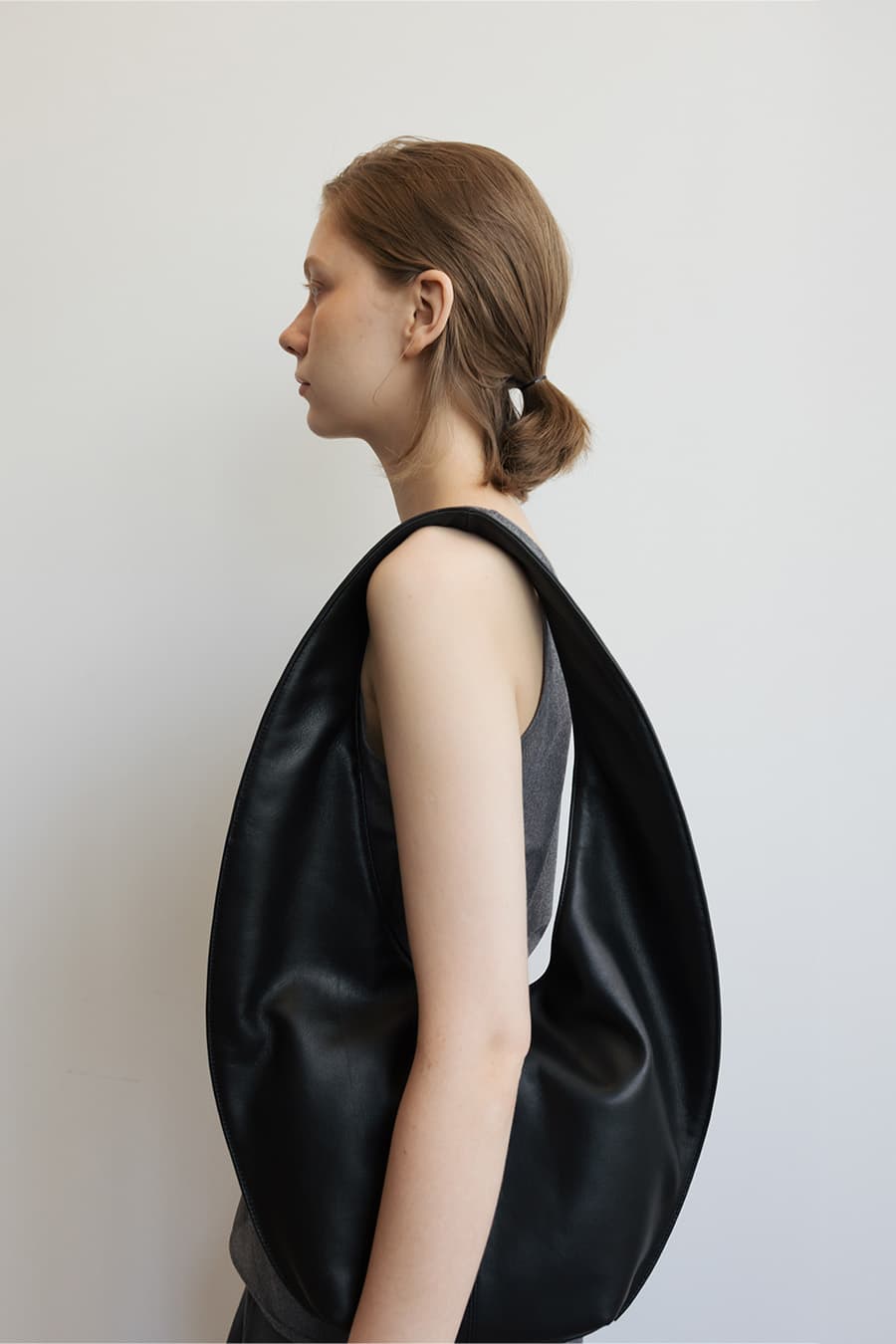 COMO SHOULDER BAG [BLACK]