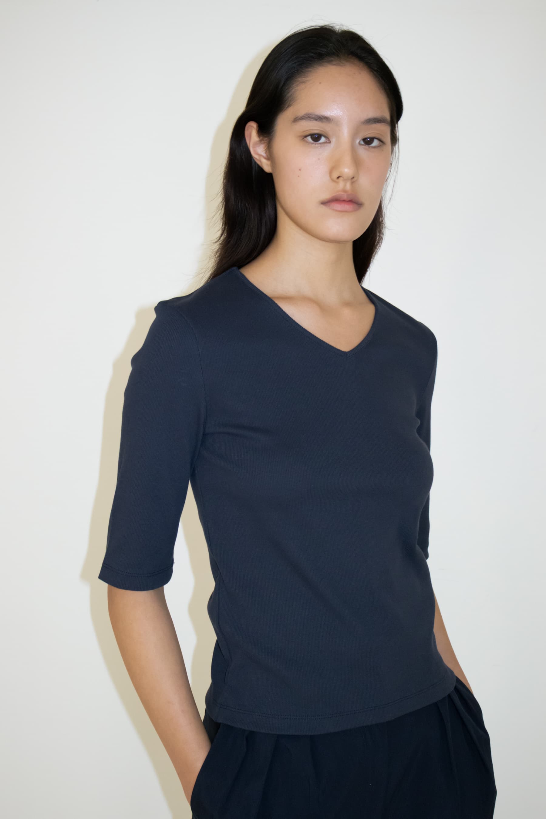 Essential V-Neck Top (Navy)