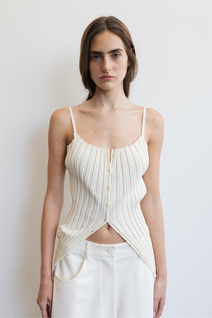 MILLIE KNIT SLEEVELESS TOP [IVORY]