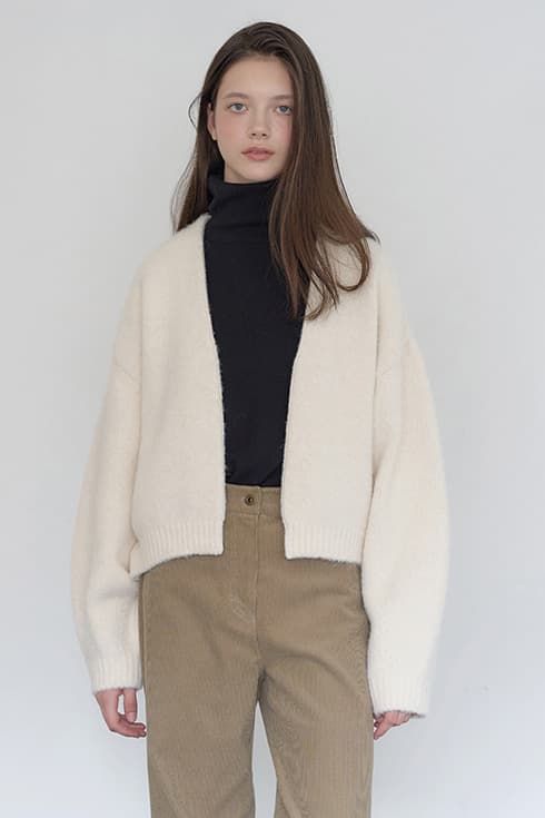 25WN fluffy cardigan [IV]