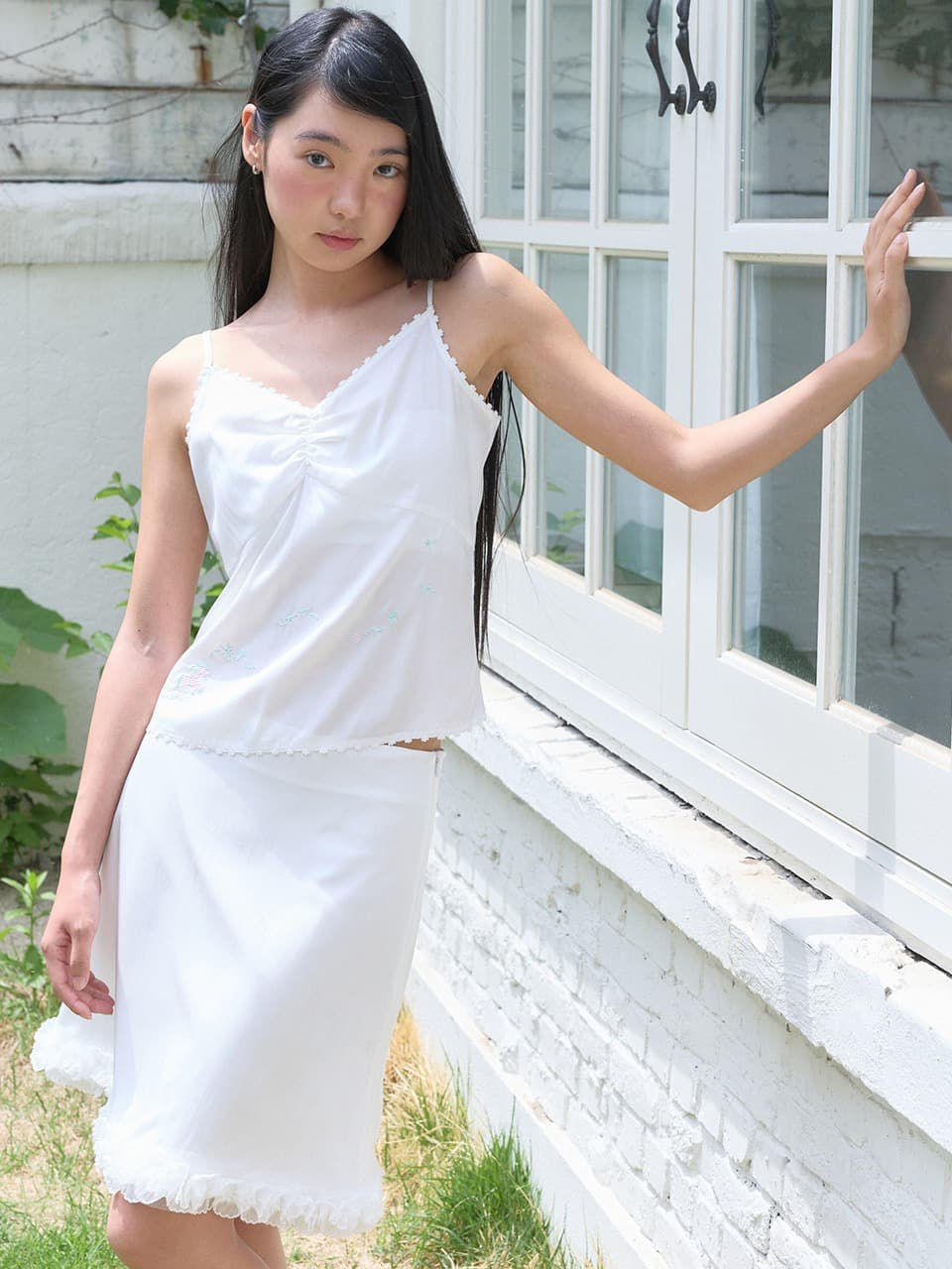 UNICORN STITCH SLEEVELESS (WHITE)