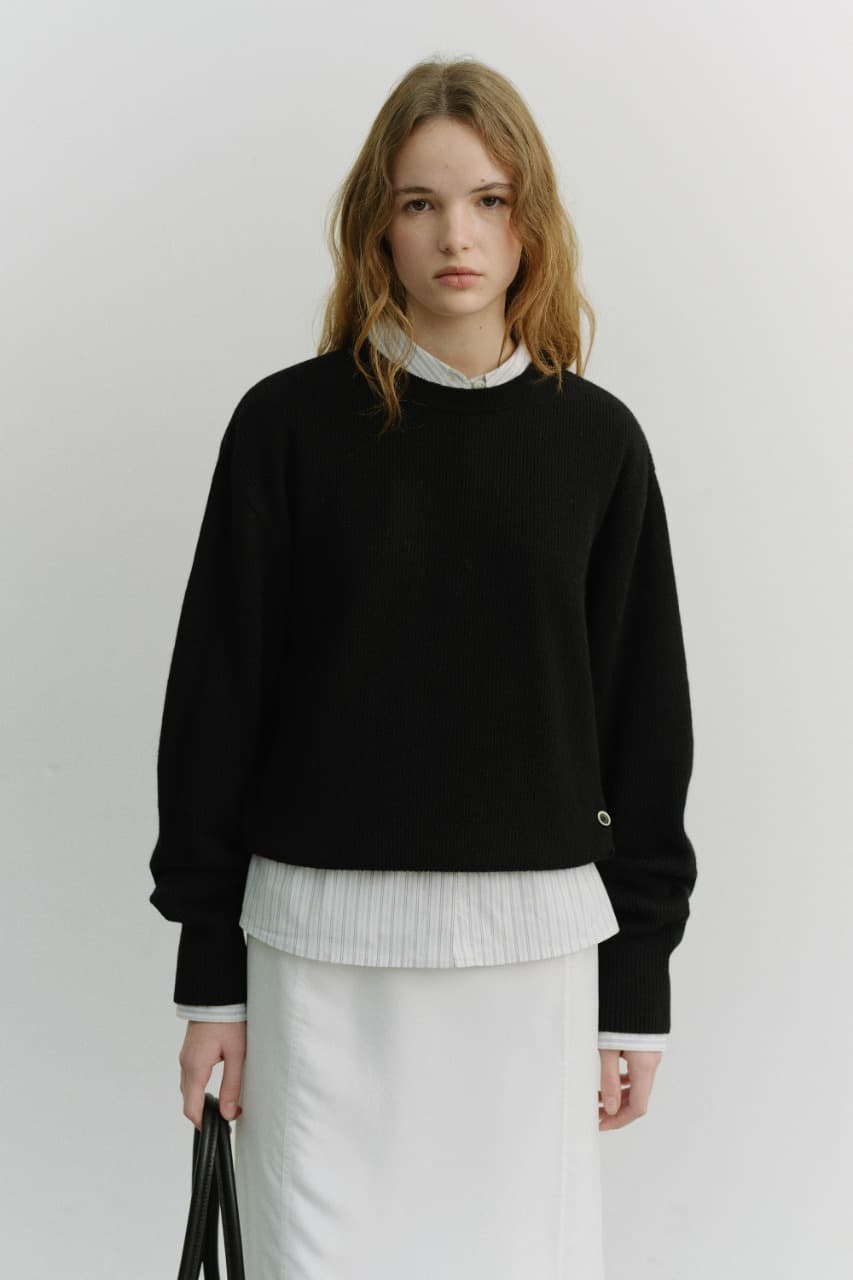UNISEX BUTTONED CREWNECK SWEATER BLACK_UDSW6A107BK