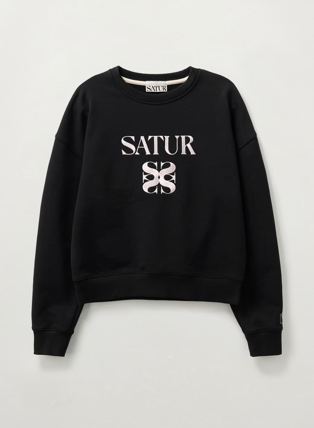 (W) Classic Logo Crop Sweatshirt - Black Pink