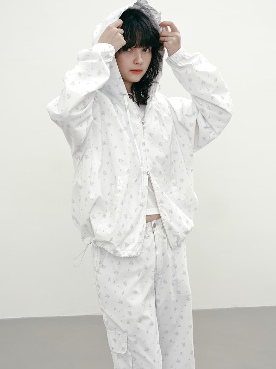 FLORAL WINDBREAKER (WHITE)