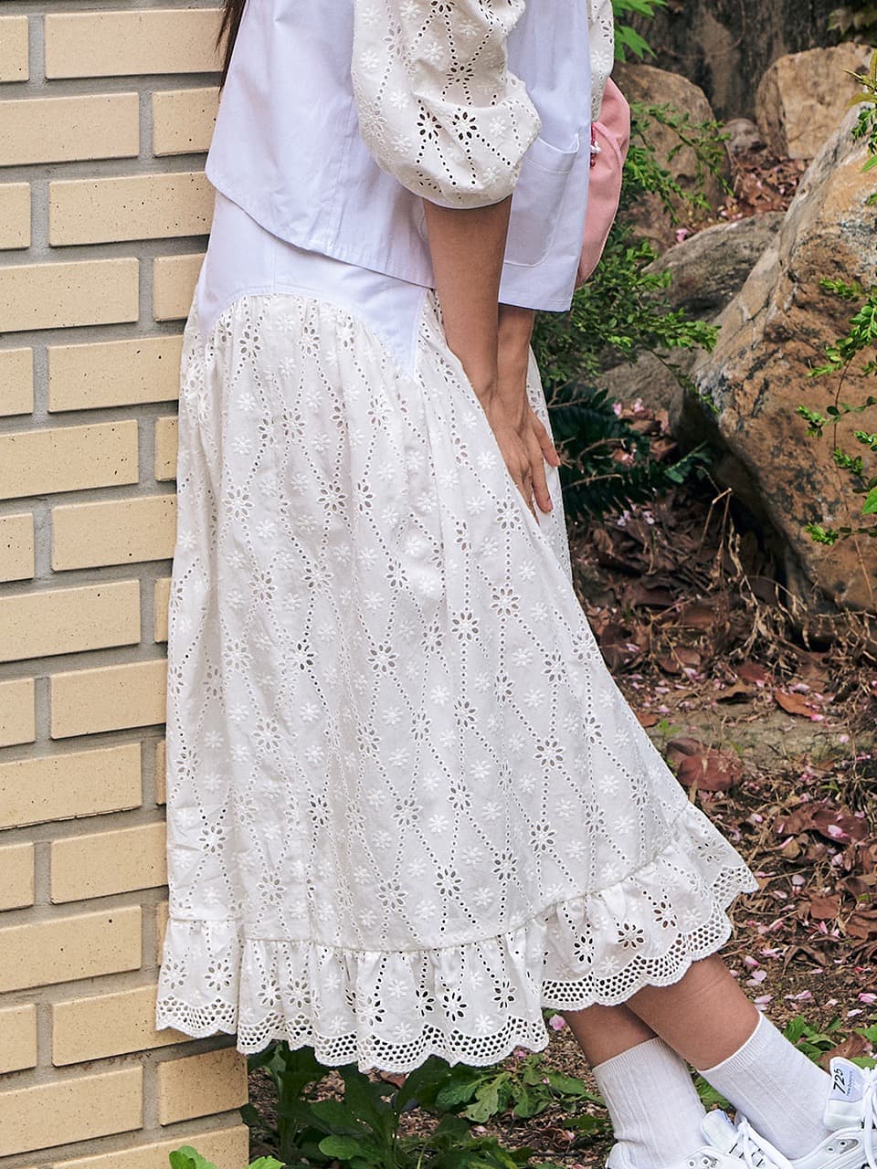 EYELET CORSET SKIRT (WHITE)